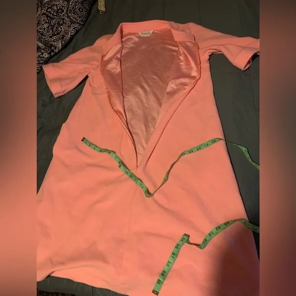 Vintage 70s Vanity Fair NWOT pink fleeced medium zip up moo moo robe pockets - Picture 6 of 8